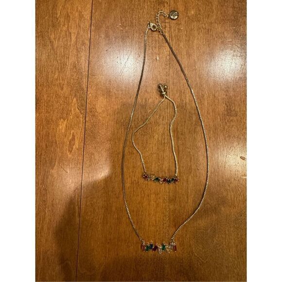 Woman’s plunder design necklace with matching bracelet - Picture 1 of 4